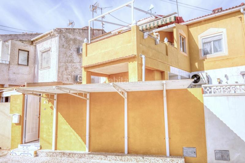 Foto bbcaaf0a-5f1e-4a5c-9ed0-b03d62f1c408. Casa con parcheggio in Zona Carrefour - Urbanizaciones Torrevieja