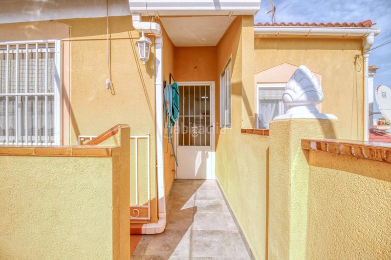 Foto df7d80de-e559-4fa0-8584-47c3b9b6cf95. Casa con parcheggio in Zona Carrefour - Urbanizaciones Torrevieja
