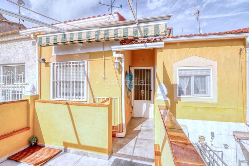 Foto e36ad23b-3649-45d2-a1dc-5a485e7471b6. Haus in calle de manuel benítez 'el cordobés' in Zona Carrefour - Urbanizaciones Torrevieja