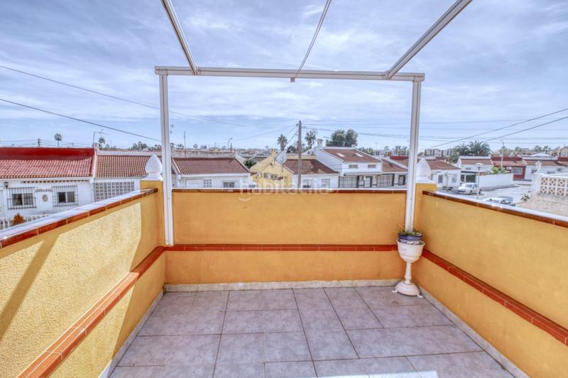 Foto f89c0b40-0919-4e2c-8368-a40d7d54a9eb. Casa con parcheggio in Zona Carrefour - Urbanizaciones Torrevieja