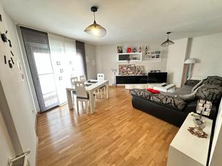 Pis  Calle pedro mercedes. Piso en venta en la zona pedro mercedes b1839