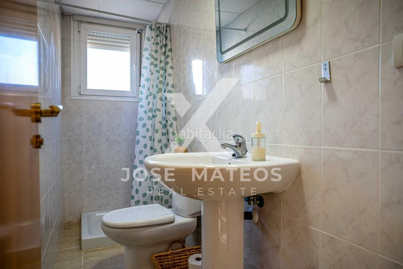 Foto c0ee3042-2c25-4f17-b1f9-011a21f7dbe5. Pis amb aparcament piscina a Torreblanca