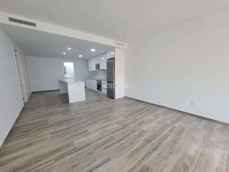 Foto 4c5a8704-1a59-4c3a-98c1-377132ca644b. Apartament amb aparcament a Las Piscinas Naturales Torrevieja