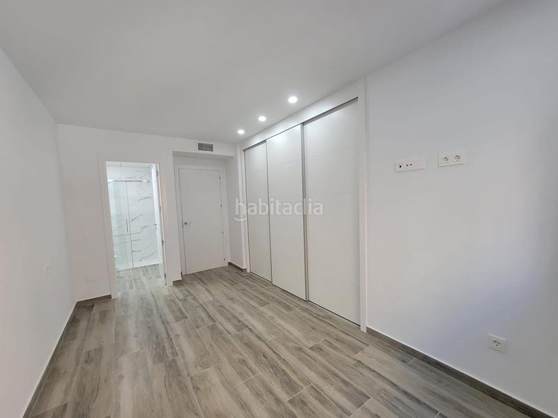 Foto 64471269-aaad-4d6c-89e6-effbf4d7c8b0. Apartament amb aparcament a Las Piscinas Naturales Torrevieja