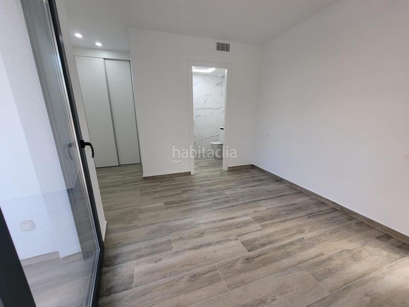 Foto 97c87fd1-366f-4938-aada-8b85643ff016. Apartament amb aparcament a Las Piscinas Naturales Torrevieja