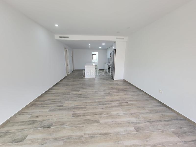 Foto f54cb209-dacd-4c23-acff-44af83124cc8. Apartament amb aparcament a Las Piscinas Naturales Torrevieja
