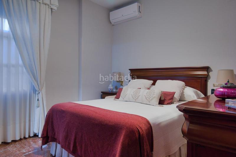 Foto 0002b145-2b06-4825-b1b9-d0fb6f5aebdd. Casa chalet independiente espacio, confort y equilibrio para su familia en Almensilla