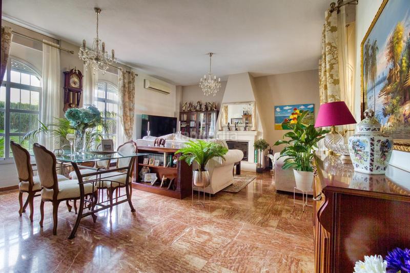 Foto 2e010dfa-fe5a-446d-8b8f-48845cdeb5d6. Casa chalet independiente espacio, confort y equilibrio para su familia en Almensilla