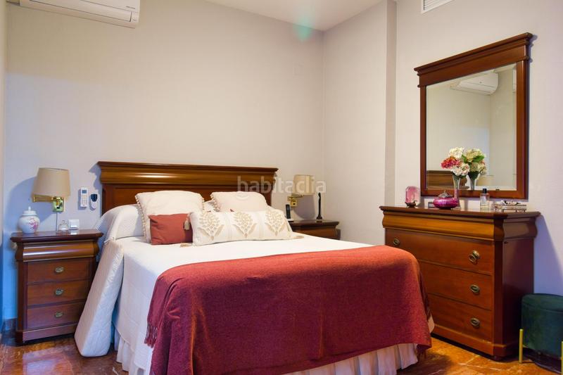 Foto 4a9967f5-a6d4-4063-bfe4-240c9ebbb763. Casa chalet independiente espacio, confort y equilibrio para su familia en Almensilla