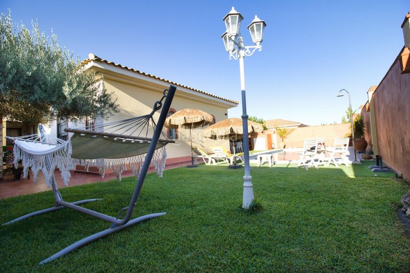 Foto 4be3ab67-64da-472f-b8b8-e7afc7edbed6. Casa amb aparcament piscina a Almensilla