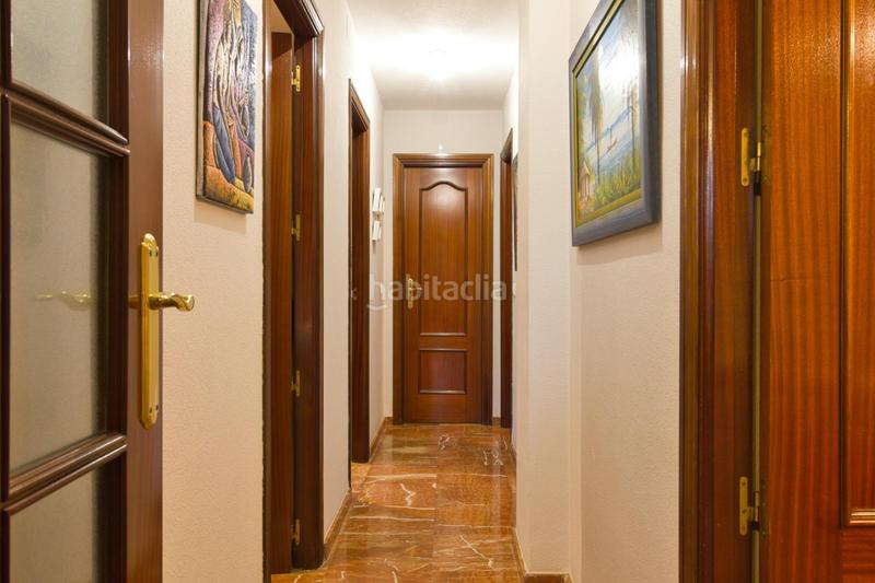 Foto 8826bf43-3245-4b94-abca-ac82fe6a0685. Casa chalet independiente espacio, confort y equilibrio para su familia en Almensilla