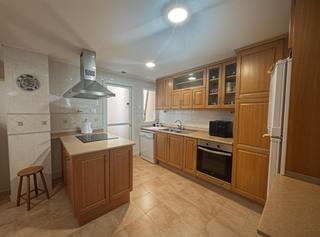 Appartement  Calle el cid. Espacio, luz y vistas abiertas en el corazón de puçol