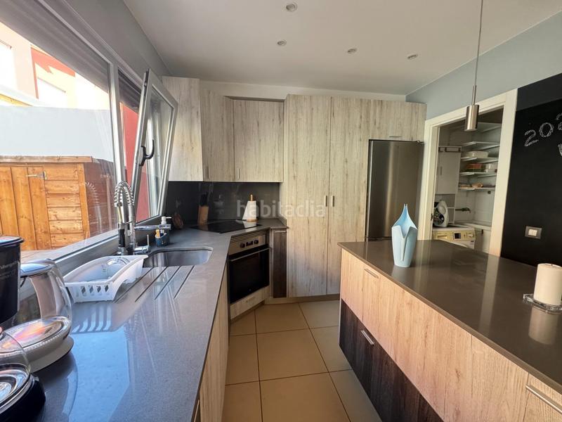 Foto c6617227-508d-438d-8b35-cb22e2ecb6b1. Maison avec parking dans Pozo Izquierdo Santa Lucía de Tirajana