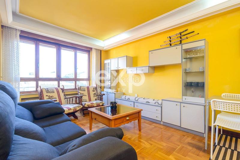 Foto 37557ca7-cead-43b5-a364-c3cb5ec81a9a. Appartamento in uria 72 in Salesas - Foncalada - Campoamor Oviedo