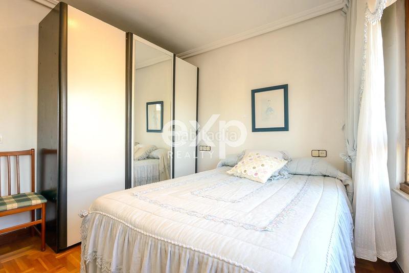 Foto ee706ae3-5ba0-4398-8541-a15bd72528cc. Appartamento in uria 72 in Salesas - Foncalada - Campoamor Oviedo