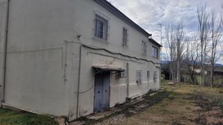 Finca rústica a Villanueva del Trabuco. Terreno rústico con vivienda en venta  villanueva del trabuco