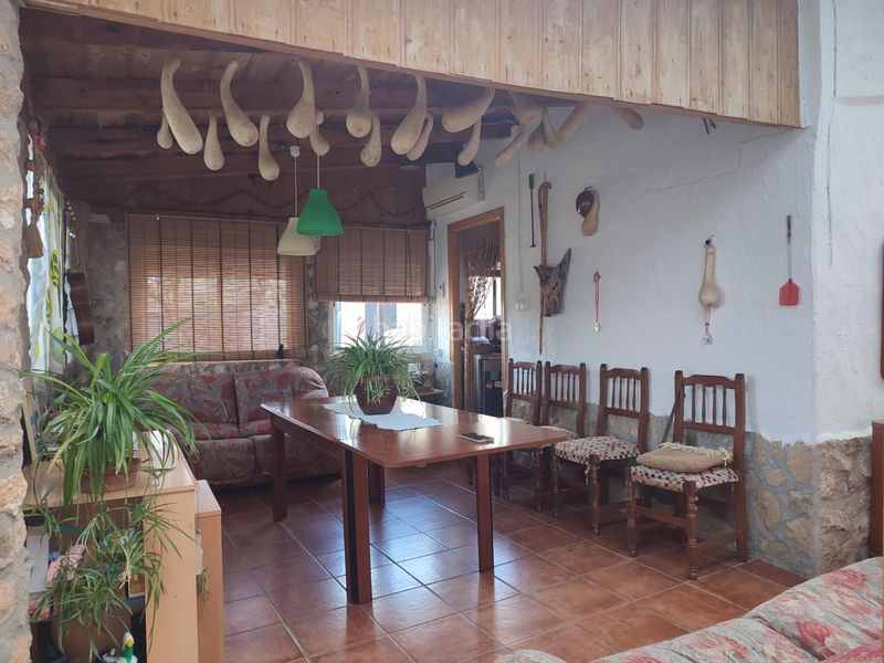 Foto 080a7249-693f-4fd1-82dc-daad1e2097e7. Chalet casa de campo con 5.170 m2 de parcela a 9 min en Pinoso