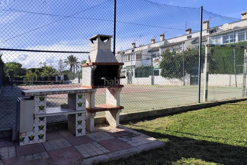 Foto 2aa67646-f052-49be-85fc-4646018d5421. Casa a schiera con parcheggio piscina in Playa Muchavista Campello (el)