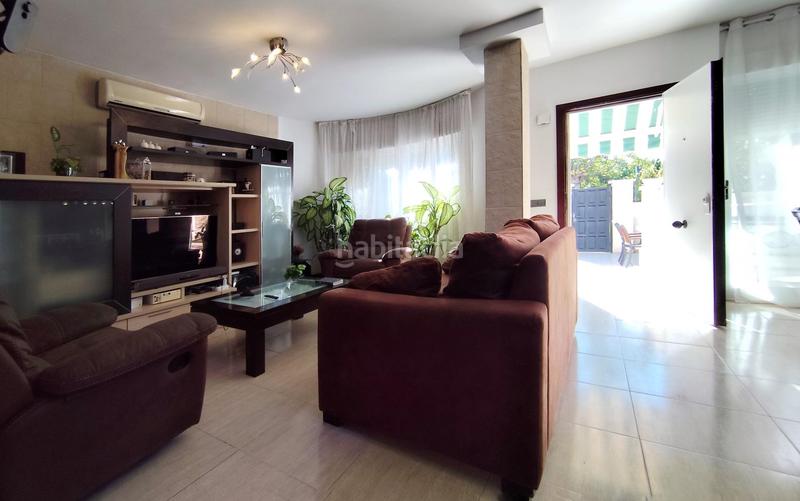 Foto 89bb5dc5-439c-473e-a5d6-21487658cd6e. Casa a schiera con parcheggio piscina in Playa Muchavista Campello (el)