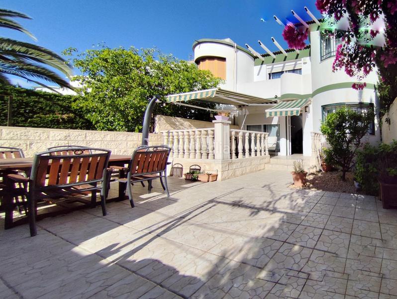 Foto 8e9cb6d5-3008-4c8d-a6d1-bb1c8c332dc3. Casa a schiera con parcheggio piscina in Playa Muchavista Campello (el)