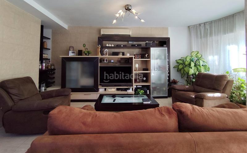 Foto cd4e9417-abe5-4d13-831c-97ec9b2a71e8. Casa a schiera con parcheggio piscina in Playa Muchavista Campello (el)