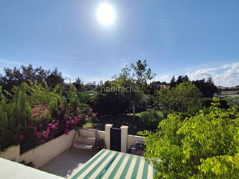 Foto f0f3cabc-edc7-437e-9fd0-8a5b5d5231c2. Casa a schiera con parcheggio piscina in Playa Muchavista Campello (el)