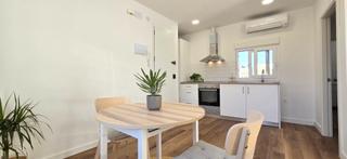 Apartment in Calle calle del gramático carlos ros, 21 21. Refugio urbano en el cabañal