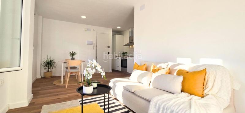 Foto d45694ac-b1c0-4046-b135-6900bff1c576. Apartament a calle calle del gramático carlos ros a Valencia