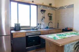 Piso  Calle san antonio. Acogedor refugio en calma! piso reformado con amplia terraza y v