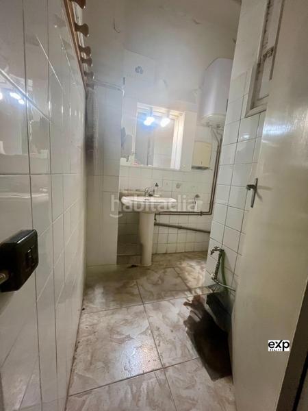 Foto f463e7bd-508f-4f15-9d3e-051fe5281084. Local comercial a calle luz casanova 18 a Sant Antoni Valencia