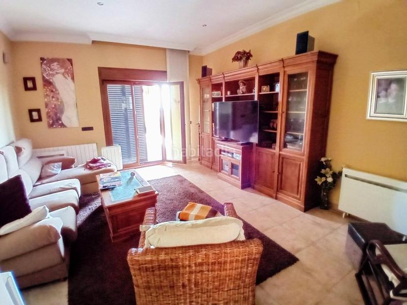 Foto 5aa57a9e-2f63-4cd4-af11-9b1b57e5a074. Casa con riscaldamento parcheggio in Molar (El)