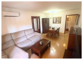 Location Appartement à Avenida avenida de la puerta del mar, 46 62. Piso en alquiler de larga temporada con terraza, garaje y traste