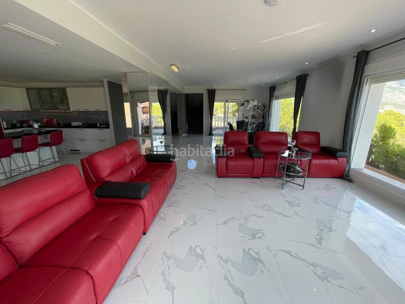 Foto 05bfe87d-422e-43e0-87a9-321761180b34. Casa amb aparcament piscina a La Nucia Pueblo Nucia (la)