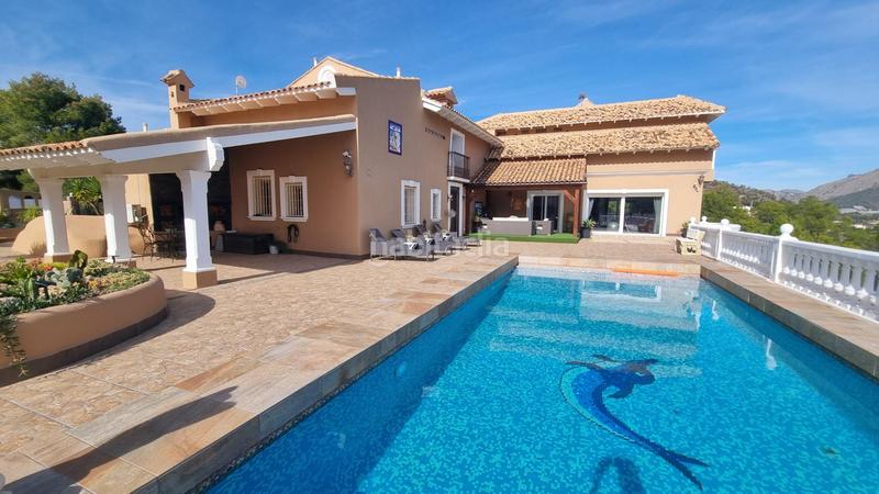 Foto c65d77ca-a89b-4e5d-867a-abd1856d1188. Casa amb aparcament piscina a La Nucia Pueblo Nucia (la)