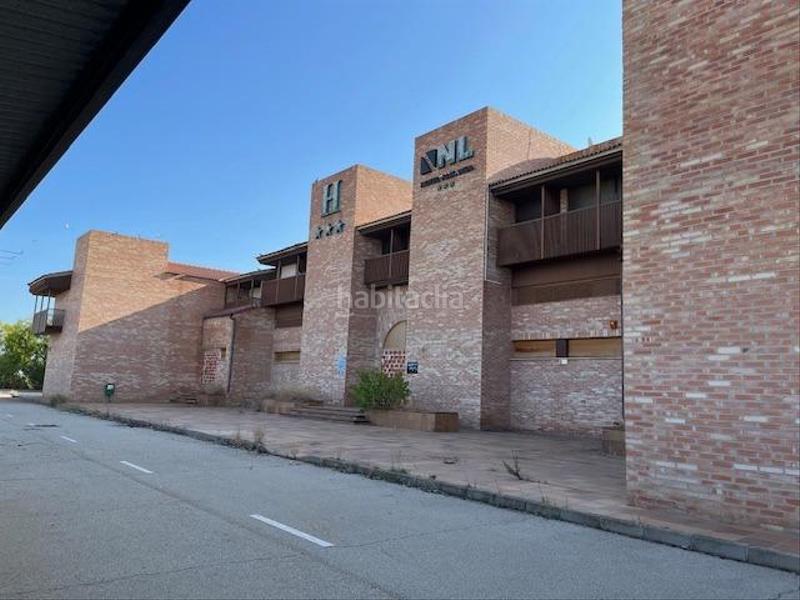 Foto 98eff8c5-a418-496a-a3f1-45233df5675c. Gebäude in Almansa