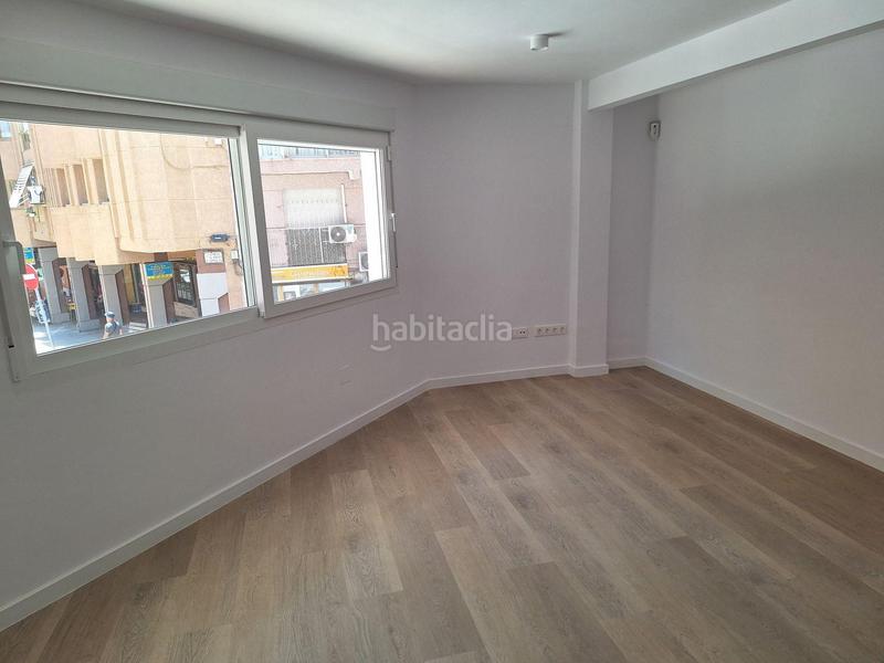 Foto c659e4f2-1ccc-4e6a-a839-56bd35781b12. Piccolo appartamento con riscaldamento in Centro Urbano Benidorm