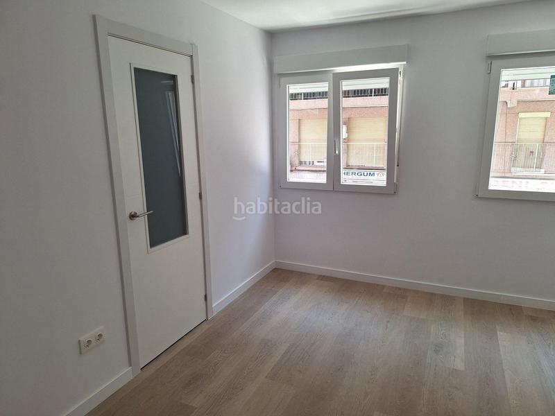 Foto f99731b9-d0c9-4352-a4bd-7198bb98a515. Piccolo appartamento con riscaldamento in Centro Urbano Benidorm