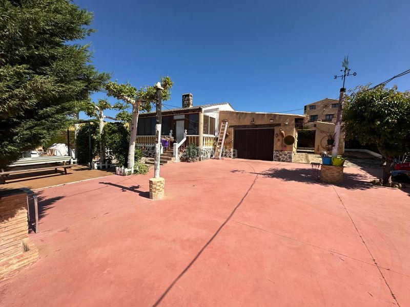 Foto 635ae393-dee4-48cb-82dd-6174d2aefa4b. Chalet mit heizung parking in Villar de Olalla