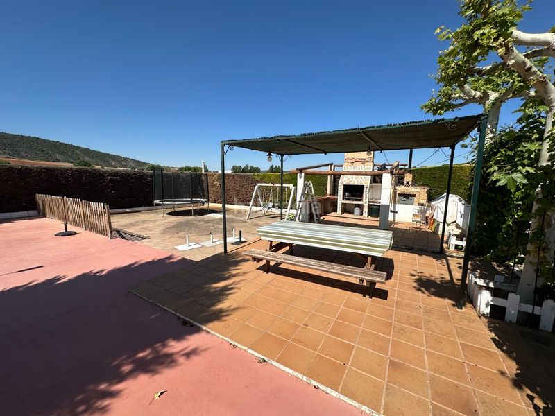 Foto 65db0a3f-5c3f-4bd5-a871-ff45ed455655. Chalet mit heizung parking in Villar de Olalla