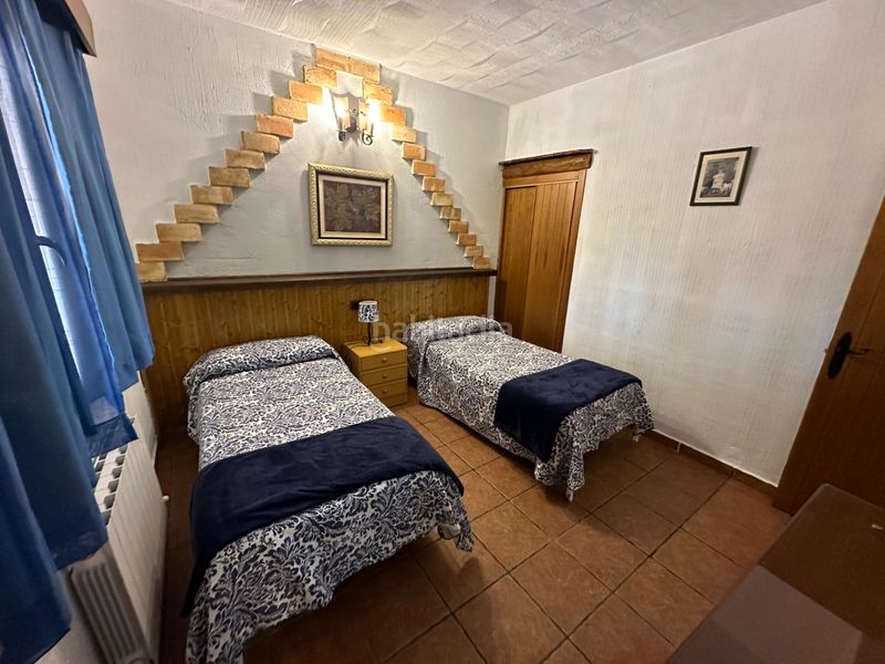 Foto a555674c-bd7f-4254-a953-64d82cdae785. Chalet mit heizung parking in Villar de Olalla