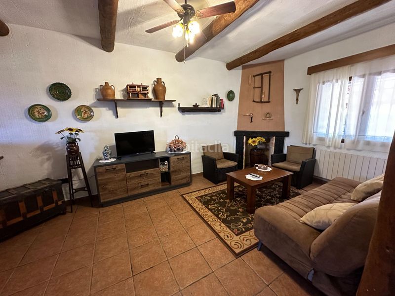 Foto ab0e2644-ac01-4c54-9037-27b31efee72f. Chalet mit heizung parking in Villar de Olalla