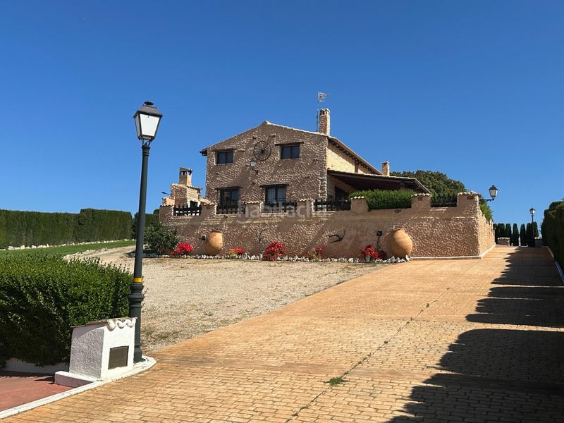 Foto dfb19ca0-02c4-4be8-a8ba-9ff11d4b15e5. Chalet mit heizung parking in Villar de Olalla