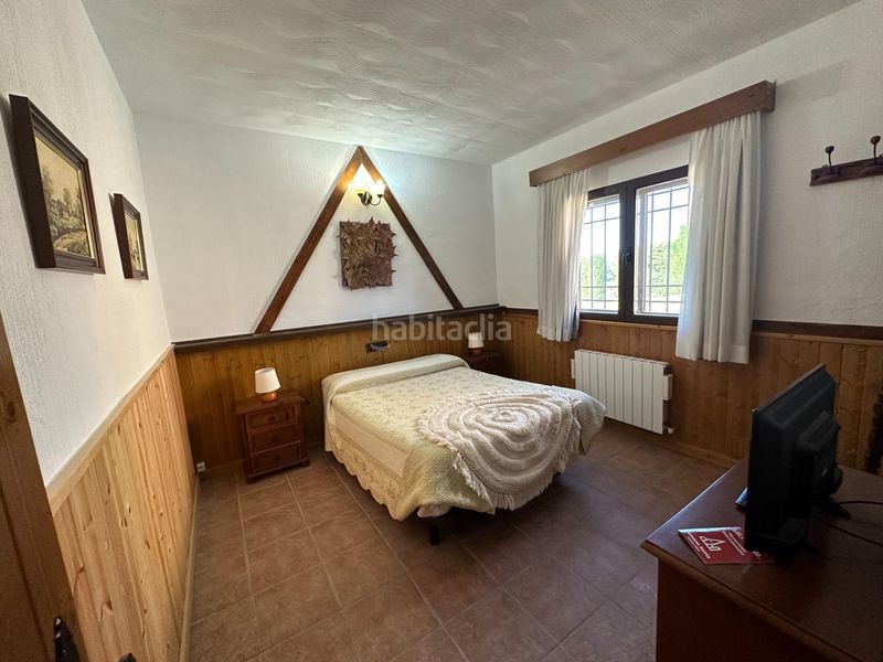 Foto e19a6205-c7f4-429e-8b42-faf9cd03a132. Chalet mit heizung parking in Villar de Olalla