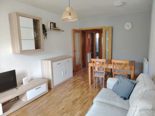 Piso  Calle torre de abajo 75. Oportunidad! fantástico piso listo para entrar a vivir en langre