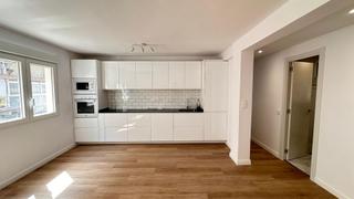 Appartement à Calle maravall 5. Apartamento de 2 dormitorios y 2 baños totalmente reformado en e