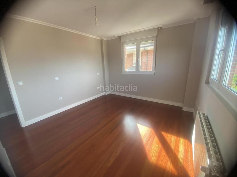 Foto a453ad0a-0417-452c-9ba9-a86a26f02d27. Chalet  en Revilla Camargo