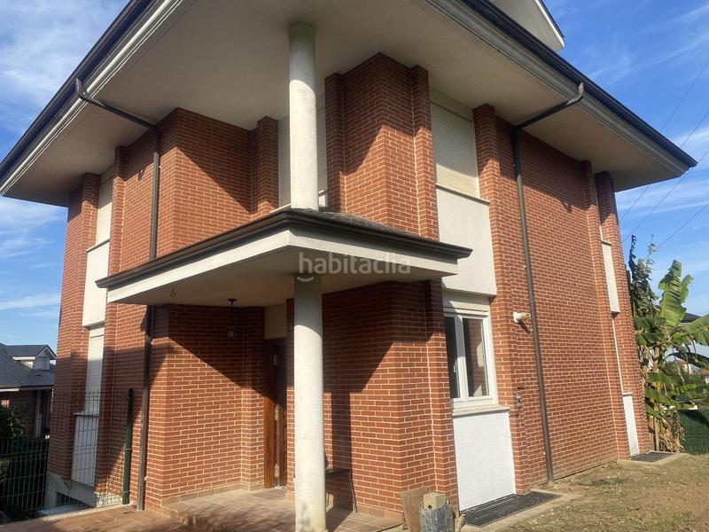 Foto c4fa4e07-92f1-4e62-838e-9d23dc2cfd6f. Chalet  en Revilla Camargo