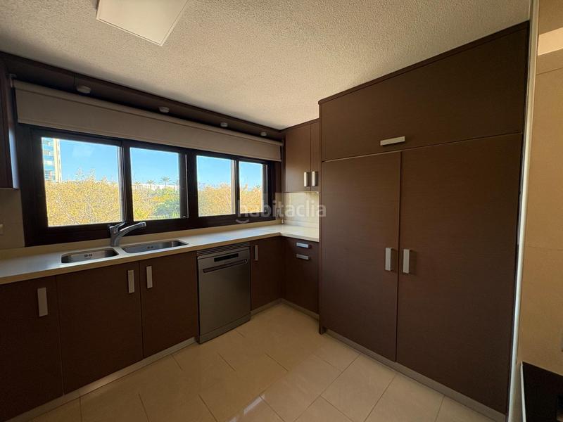 Foto a5547f3e-51ae-46f6-b49c-acb62b2e6b3f. Flat with heating parking pool in Juzgados - Plaza de Toros Benidorm