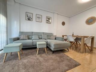 Location Appartement  Avenida de escandinavia. Precioso bajo con piscina, gym y garaje alquiler temporal hasta