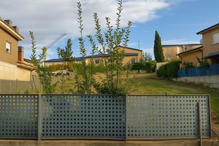 Wohngrundstück in Calle de plutón 38. Albahonda iv  parcela urbana para chalet independiente  proyecta